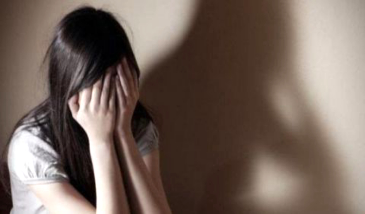 Gadis di Banyuwangi Dicabuli Pacar Ibunya dan Dipaksa Video Call Seks