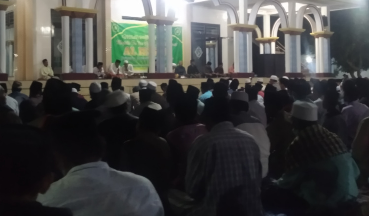 Ratusan Warga Bondowoso Gelar Qasidah Burdah, Upaya Tolak Wabah