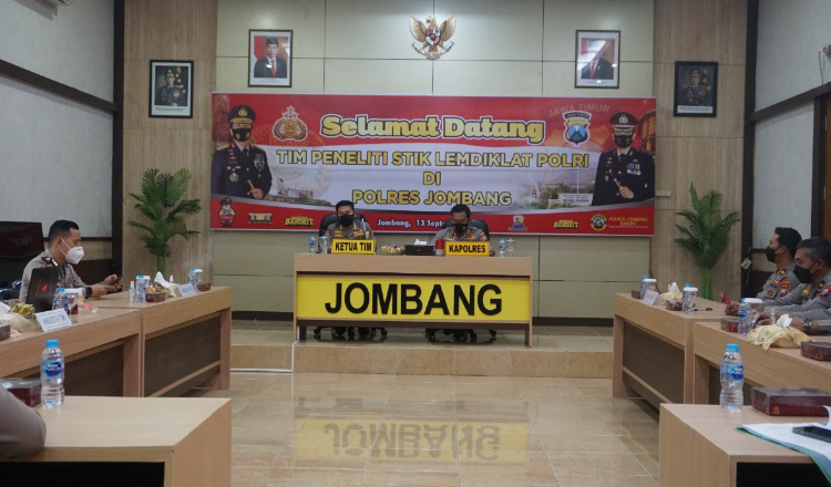 Polres Jombang Terima Kunjungan Tim Peneliti STIK Lemdiklat Polri Terkait Program ETLE