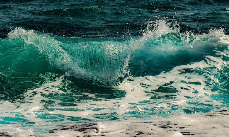 Pantai Nihiwatu di Sumba: Surga Tersembunyi untuk Pecinta Selancar yang Memukau